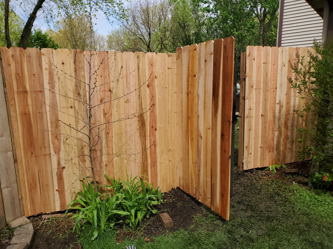 wooden privacy fence fencing installation company schaumburg il